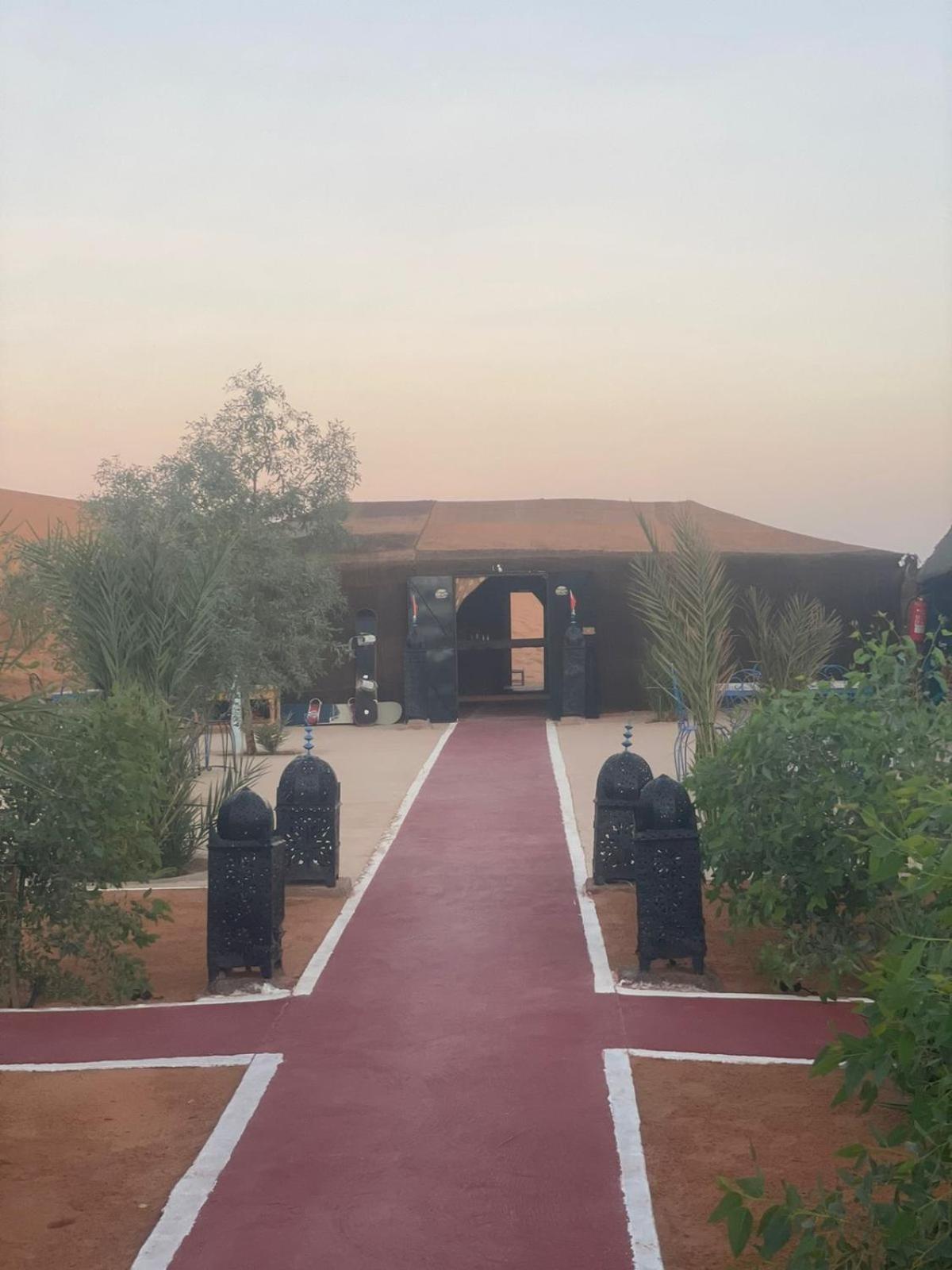 Merzouga Camel Trekking Camp Экстерьер фото